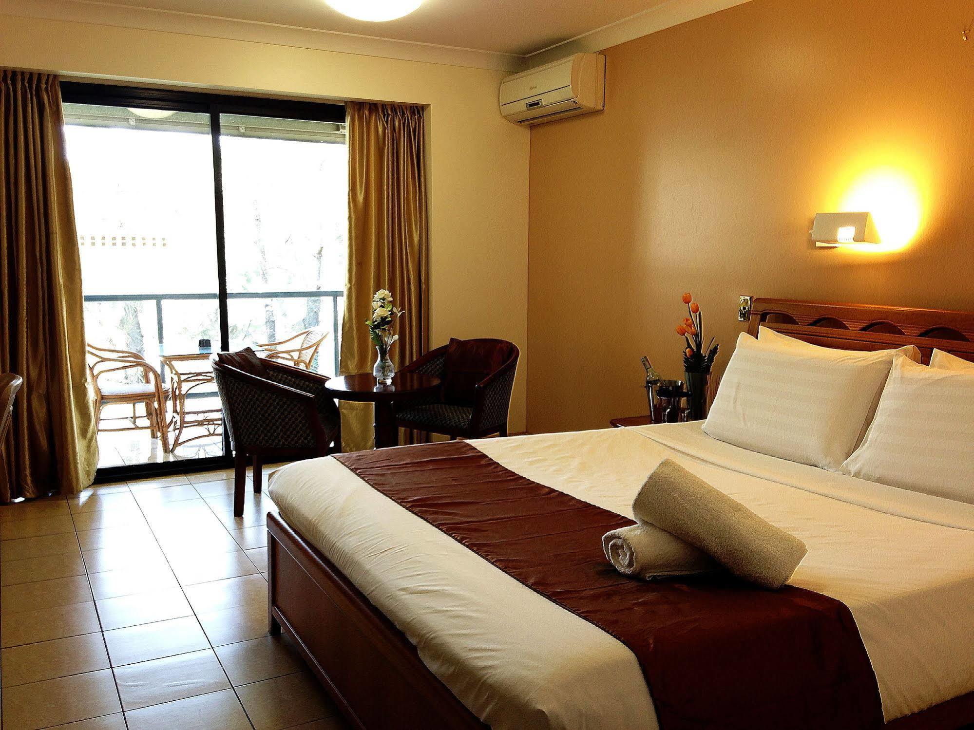 Novena Palms Motel Brisbane Bagian luar foto